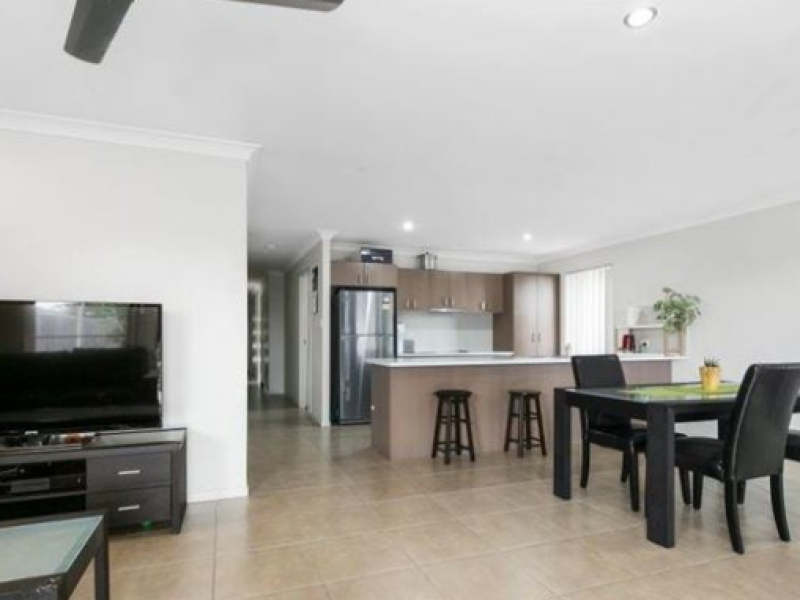 9 Moogerah Boulevard, Redbank Plains, QLD 4301 Australia