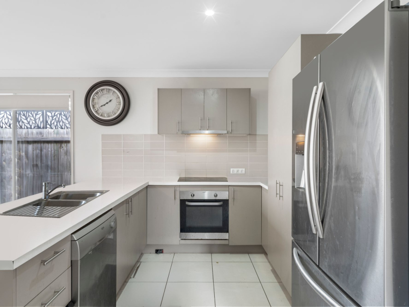 14 Stirling Circuit, REDBANK PLAINS, QLD 4301 AUS