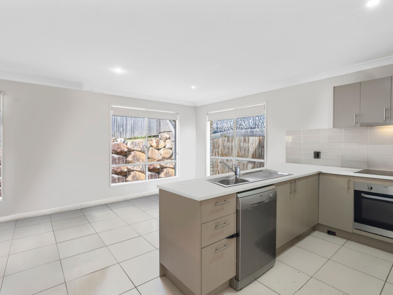 14 Stirling Circuit, REDBANK PLAINS, QLD 4301 AUS