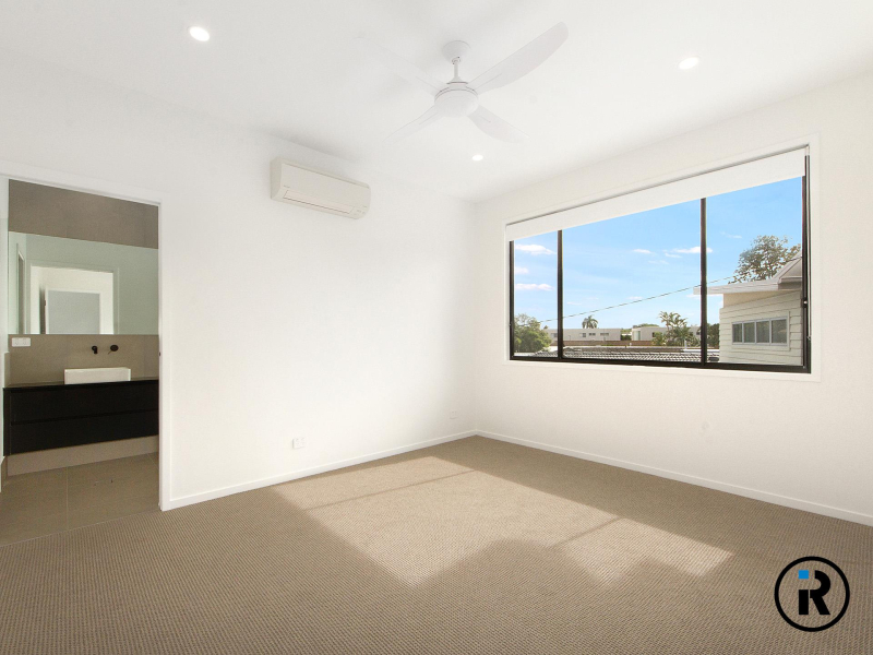 1/17 Mountain View Avenue, Miami, QLD 4220