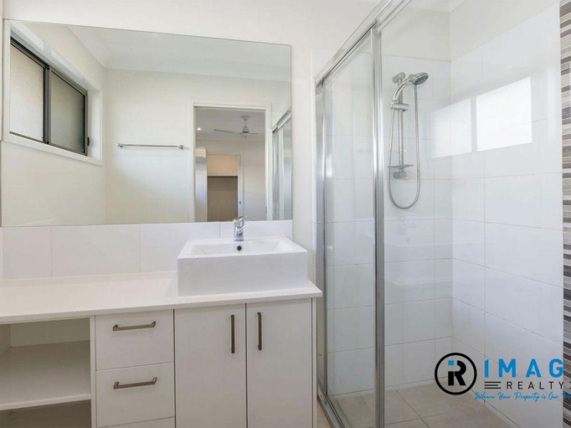 31B Aspinall Street, LEICHHARDT, QLD 4305 AUS