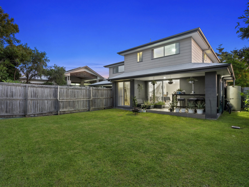 6 Codrington Circuit, PACIFIC PINES, QLD 4211 AUS