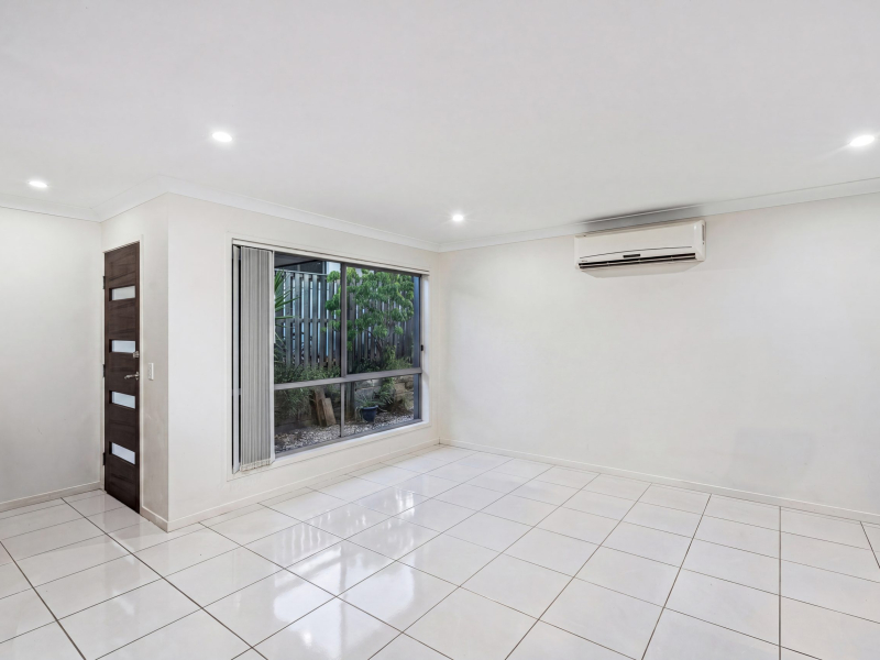 6 Codrington Circuit, PACIFIC PINES, QLD 4211 AUS