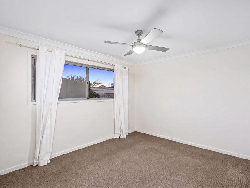 6 Codrington Circuit, PACIFIC PINES, QLD 4211 AUS