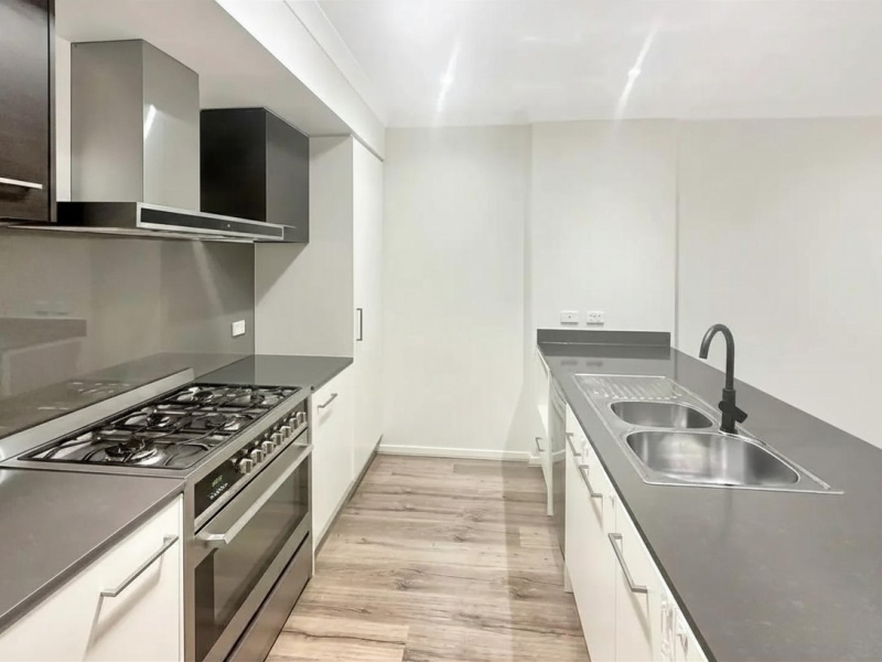 12 Tempera Place, YARRABILBA, QLD 4207 AUS