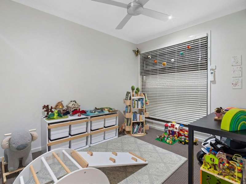 12 Tempera Place, YARRABILBA, QLD 4207 AUS