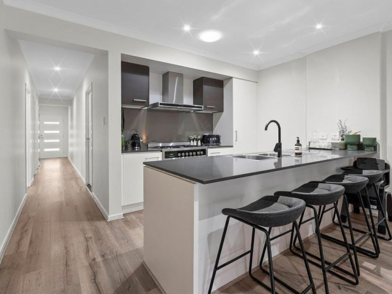 12 Tempera Place, YARRABILBA, QLD 4207 AUS