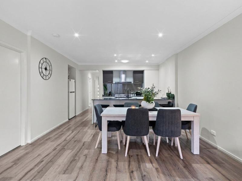 12 Tempera Place, YARRABILBA, QLD 4207 AUS