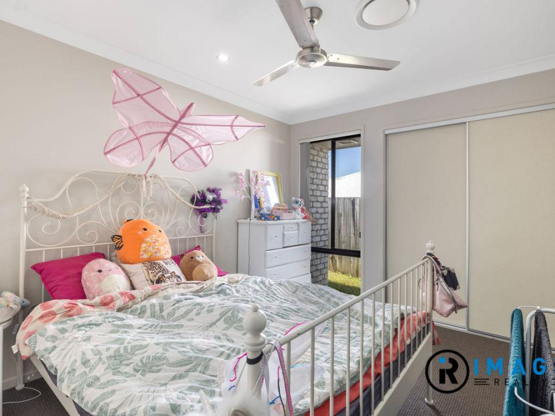 70 Kyoto Street, BRASSALL, QLD 4305 AUS