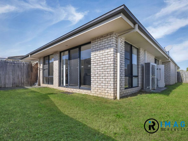 70 Kyoto Street, BRASSALL, QLD 4305 AUS