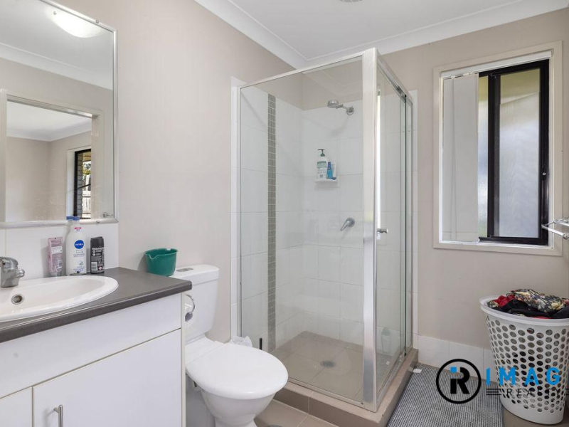 70 Kyoto Street, BRASSALL, QLD 4305 AUS