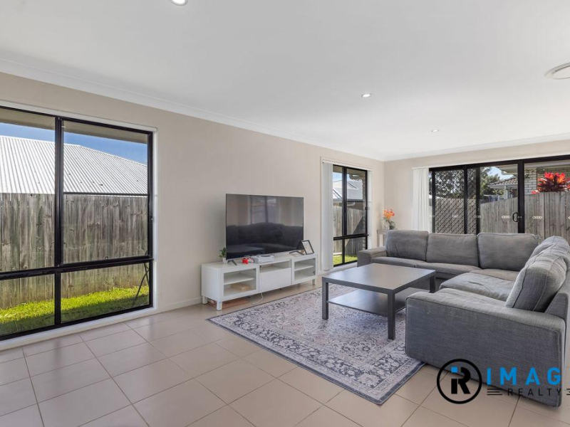 70 Kyoto Street, BRASSALL, QLD 4305 AUS