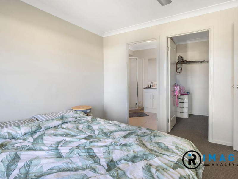 70 Kyoto Street, BRASSALL, QLD 4305 AUS