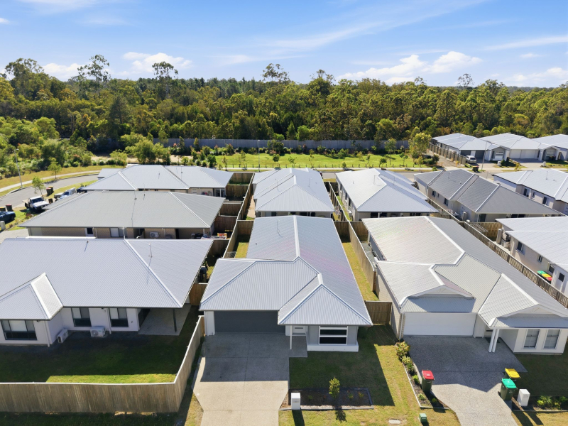 16 Charlotte Crescent, CABOOLTURE, QLD 4510 AUS