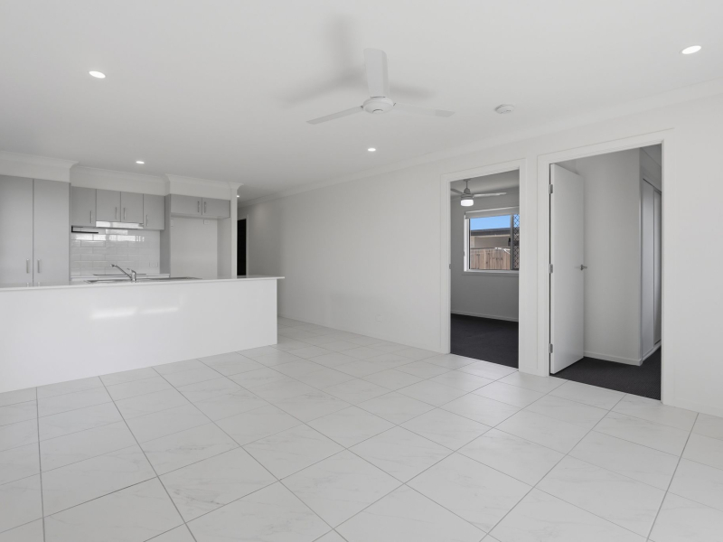 16 Charlotte Crescent, CABOOLTURE, QLD 4510 AUS