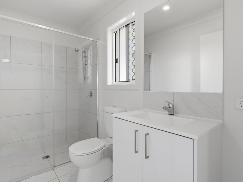 16 Charlotte Crescent, CABOOLTURE, QLD 4510 AUS