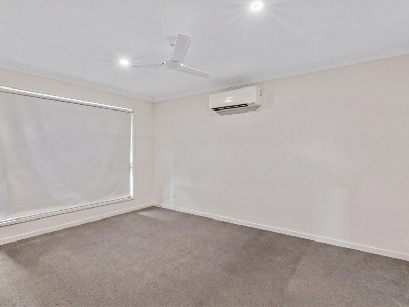 16 Saltram Avenue, HOLMVIEW, QLD 4207 AUS