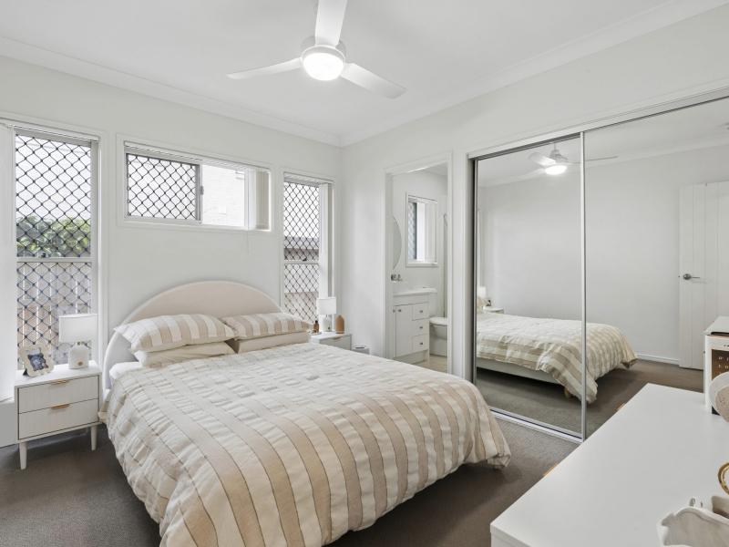 18 Hurley Street, PIMPAMA, QLD 4209 AUS