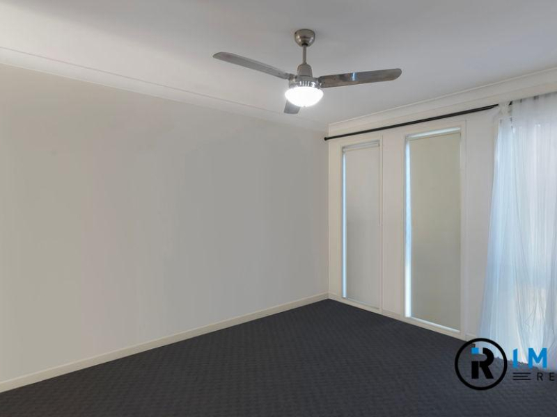 11 Folkes Close, BELLBIRD PARK, QLD 4300 AUS