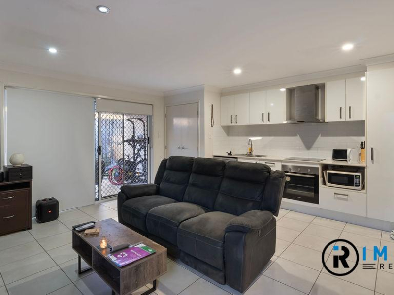 11 Folkes Close, BELLBIRD PARK, QLD 4300 AUS