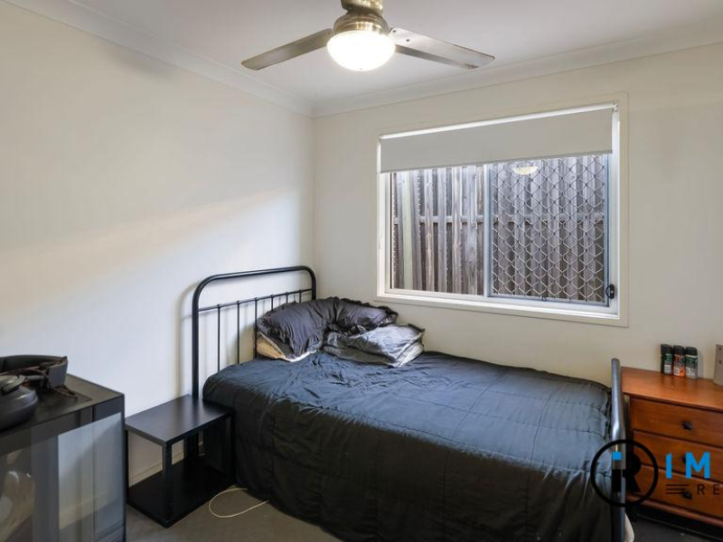 11 Folkes Close, BELLBIRD PARK, QLD 4300 AUS