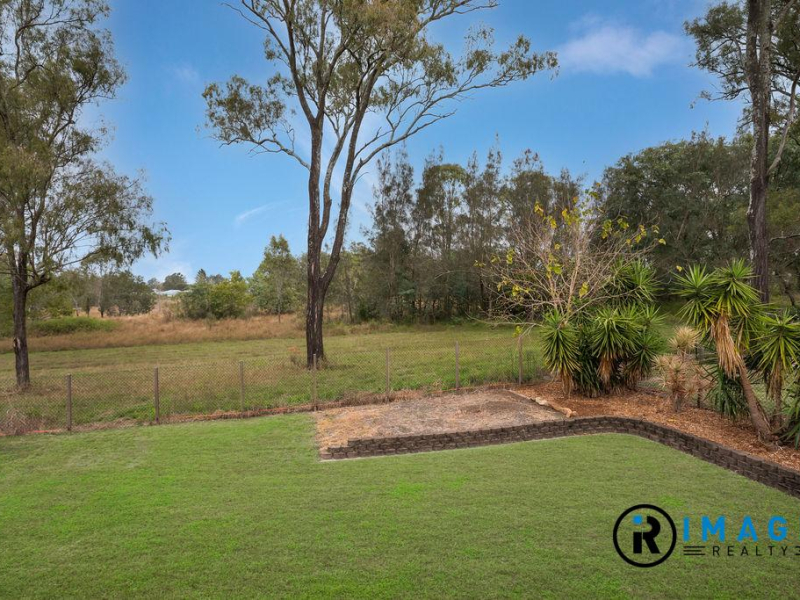 130 Berry Street, YAMANTO, QLD 4305 AUS