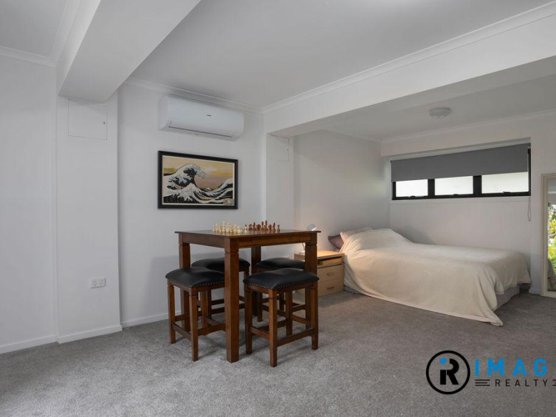 130 Berry Street, YAMANTO, QLD 4305 AUS