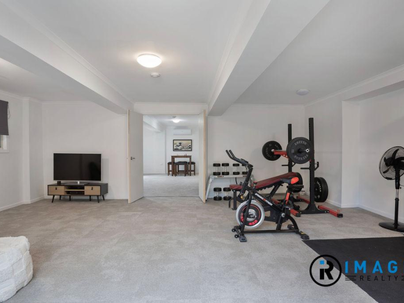 130 Berry Street, YAMANTO, QLD 4305 AUS
