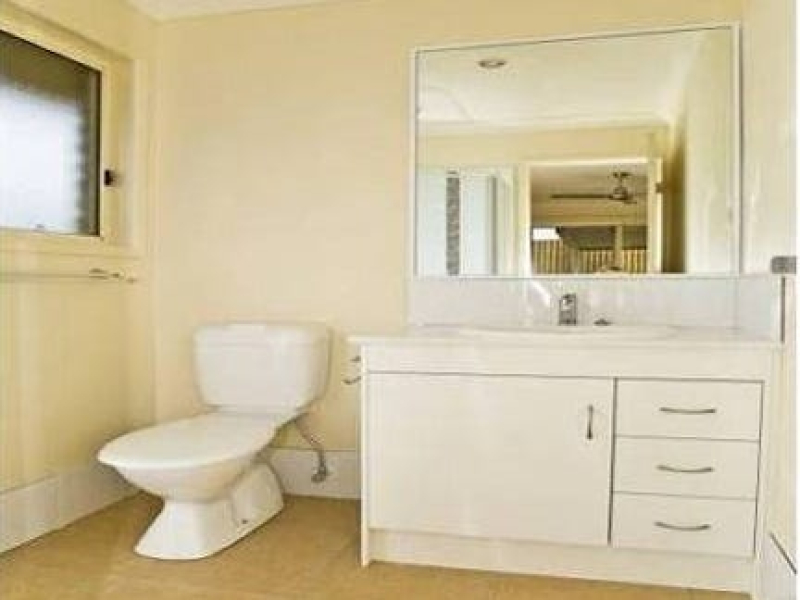 13 Rebecca Circuit, EAGLEBY, QLD 4207 AUS