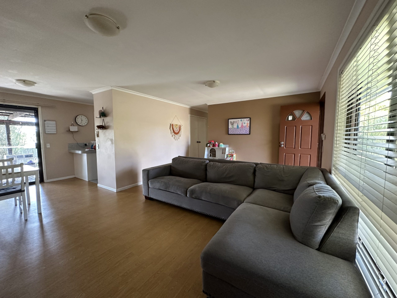 16 King Arthur Boulevard, BETHANIA, QLD 4205 AUS
