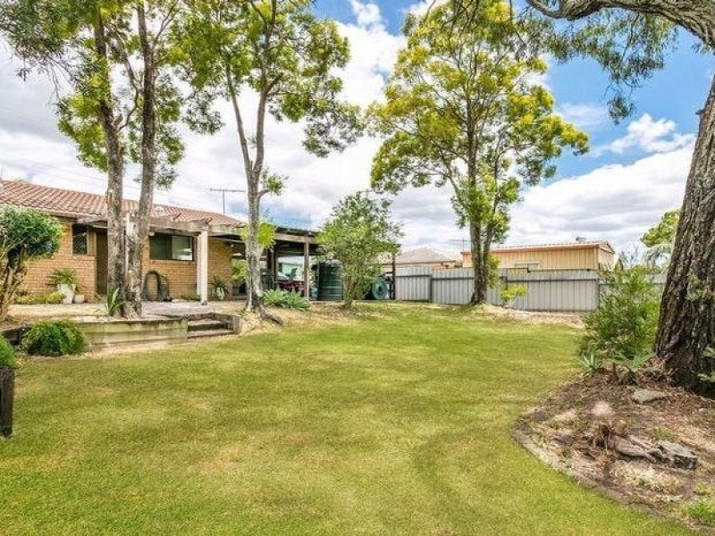 16 King Arthur Boulevard, BETHANIA, QLD 4205 AUS
