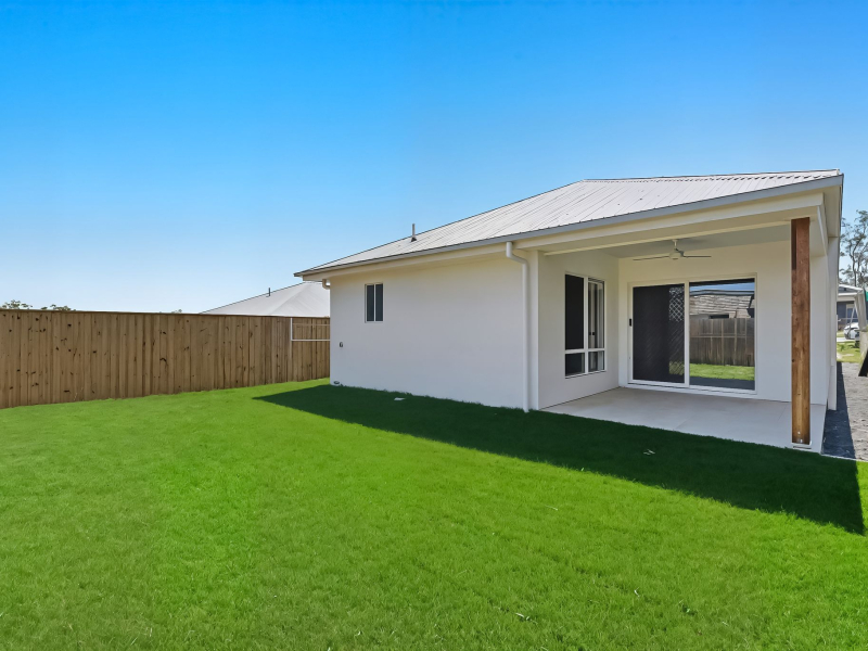 15 Avondale Circuit, Deebing Heights, QLD 4306 Australia