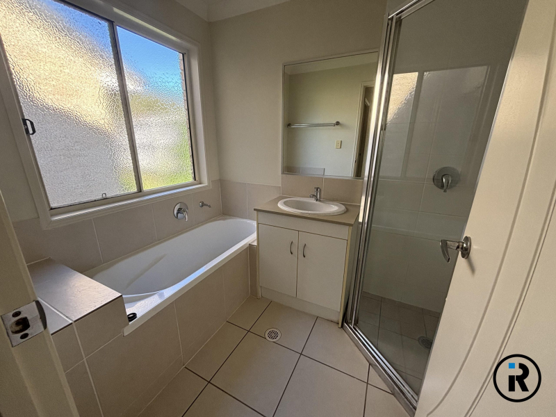 17 Bonogin Ct, Redbank Plains, Qld 4301
