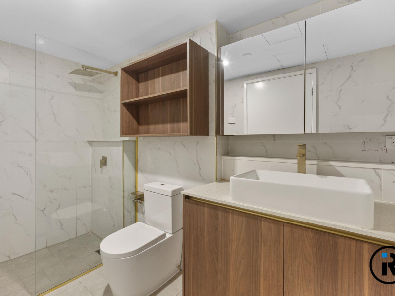 304/50 Carl Street, Woolloongabba, QLD 4102 Australia
