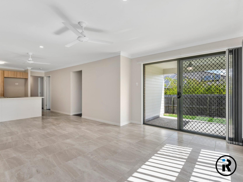 2/43C Pinelands Street, Loganlea, QLD 4131