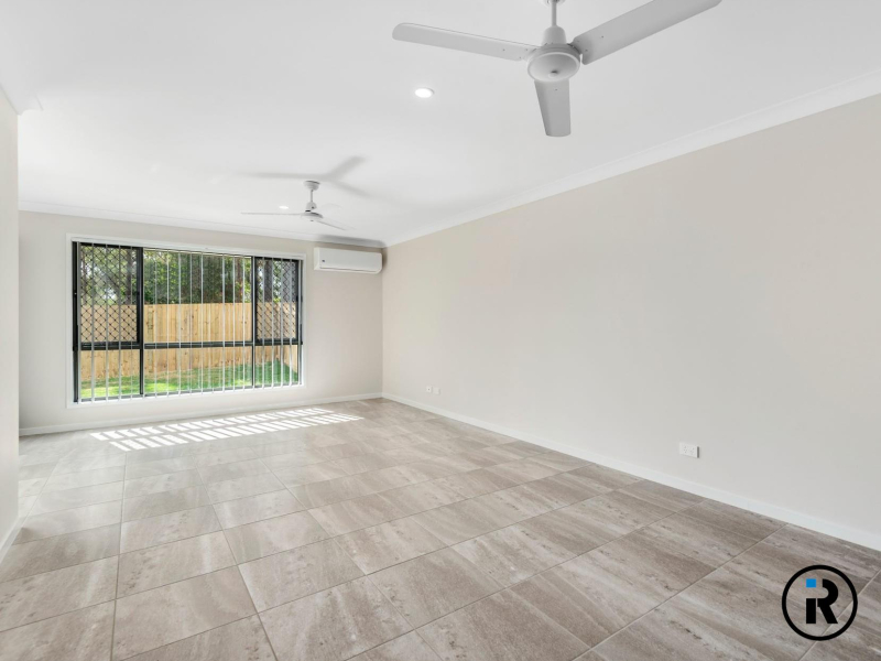 2/43C Pinelands Street, Loganlea, QLD 4131