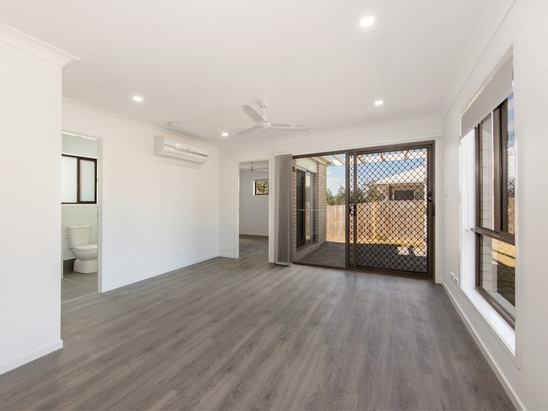 2/60 Central Park Drive, EAGLEBY, QLD 4207 AUS