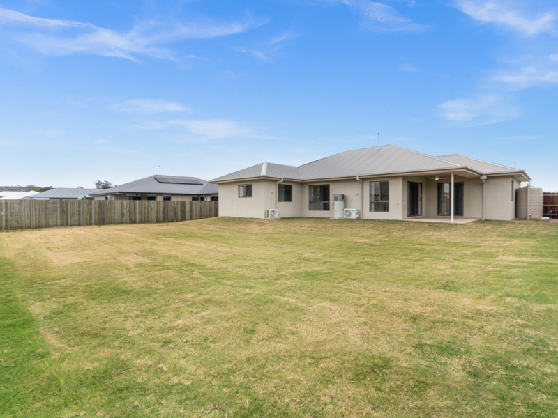 25 Abbeyfeale Circuit, Meringandan West, QLD 4352 Australia