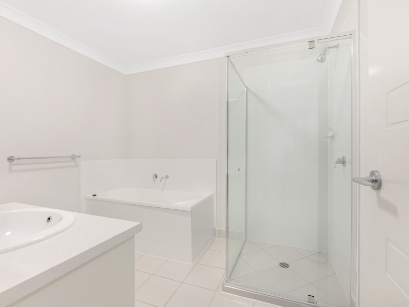 2/20 Bruce Baker Crescent, Crestmead, QLD 4132 Australia