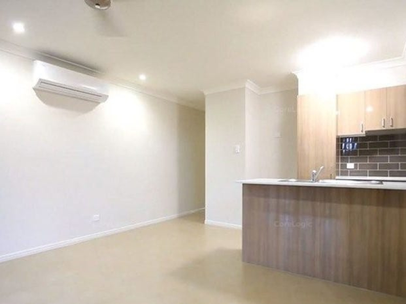 1/30 Phoebe Way, GLENEAGLE, QLD 4285 AUS