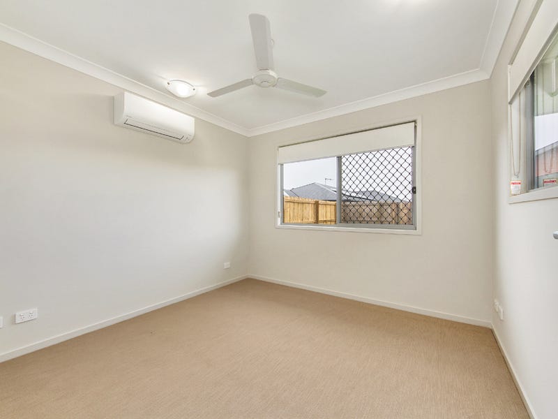 2/43 Reserve Drive, CABOOLTURE, QLD 4510 AUS