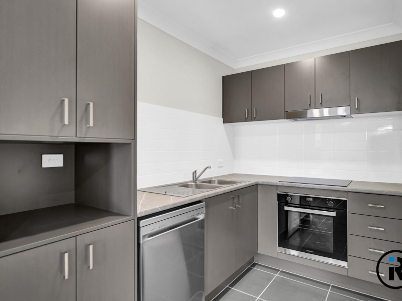 1/23 Hastings Street, Park Ridge, QLD 4125 Australia