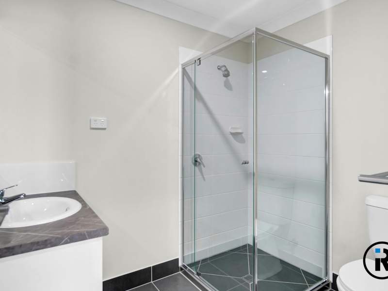 1/23 Hastings Street, Park Ridge, QLD 4125 Australia