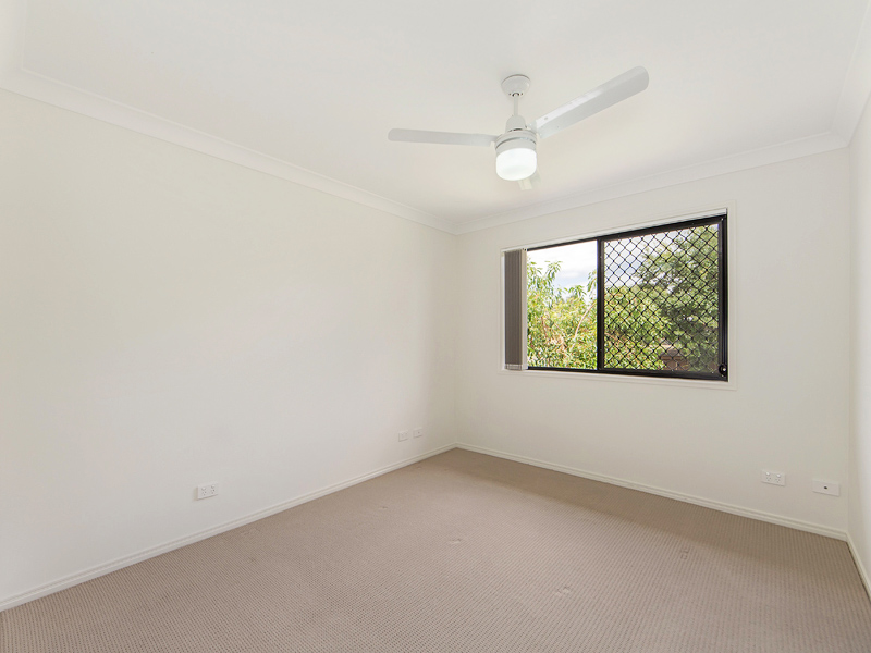 1/8 Pendragon St, Raceview, QLD 4305 Australia