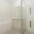 1/8 Pendragon St, Raceview, QLD 4305 Australia