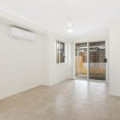 2/8 Mounthill Street, HILLCREST, QLD 4118 AUS