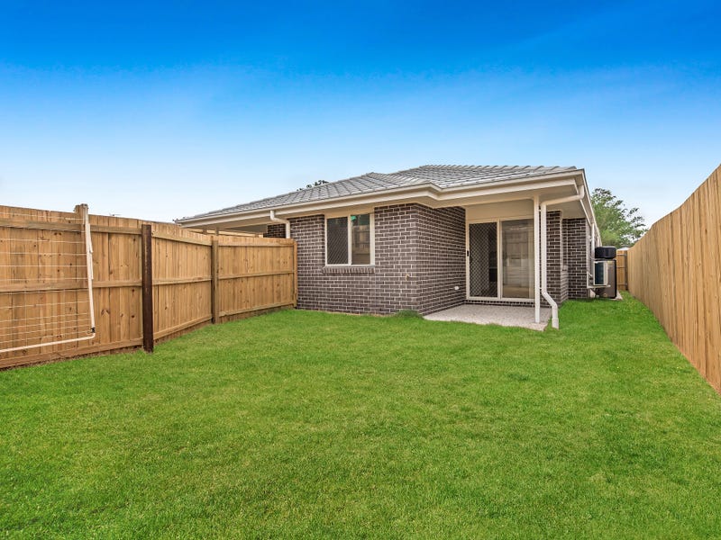 2/8 Mounthill Street, HILLCREST, QLD 4118 AUS