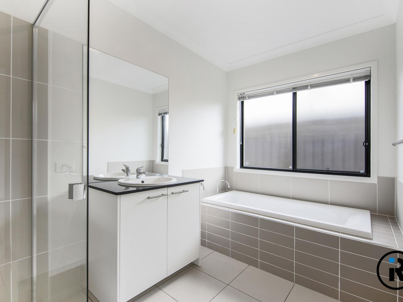 6 Sunwood Cr, Maudsland, Qld 4210