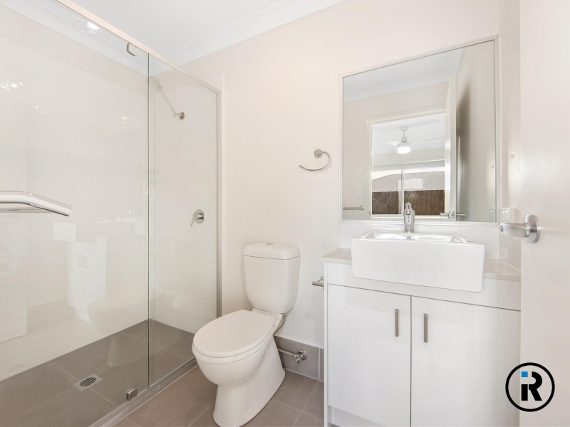 1/23 Farmer Place, Park Ridge, QLD 4125 Australia