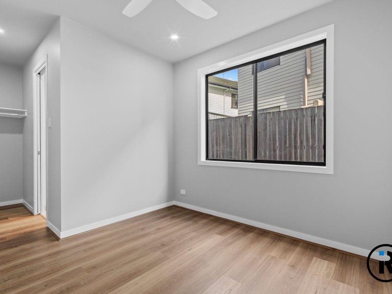 7 Pond Street, Mount Gravatt East, QLD 4122 Australia